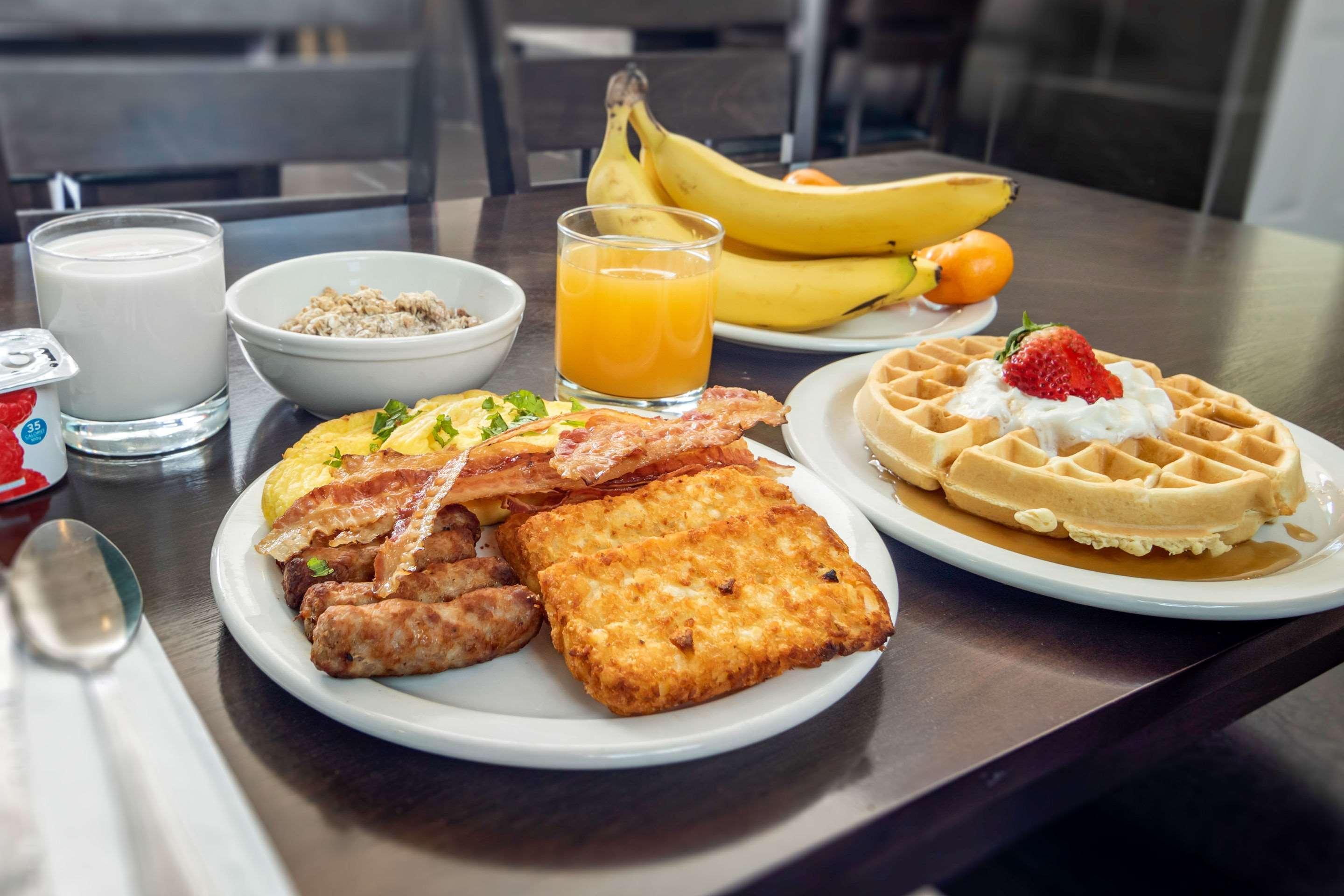 Quality Inn Камлупс Екстериор снимка
