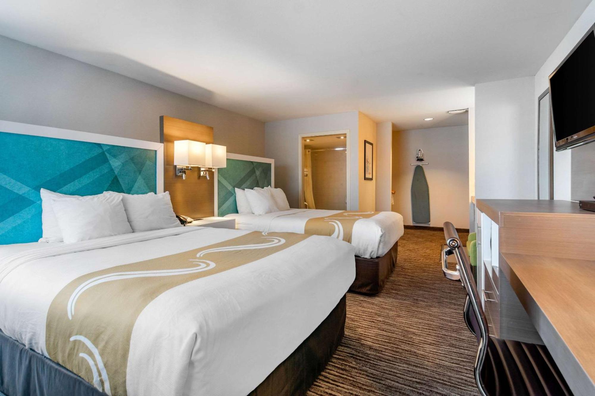 Quality Inn Камлупс Екстериор снимка