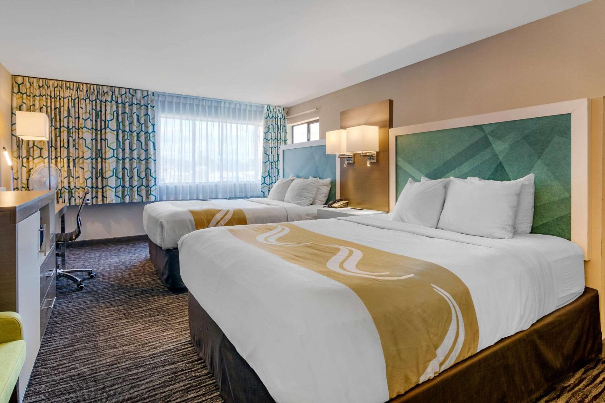 Quality Inn Камлупс Екстериор снимка