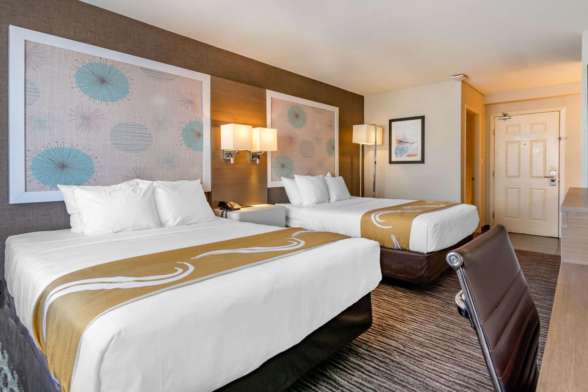 Quality Inn Камлупс Екстериор снимка