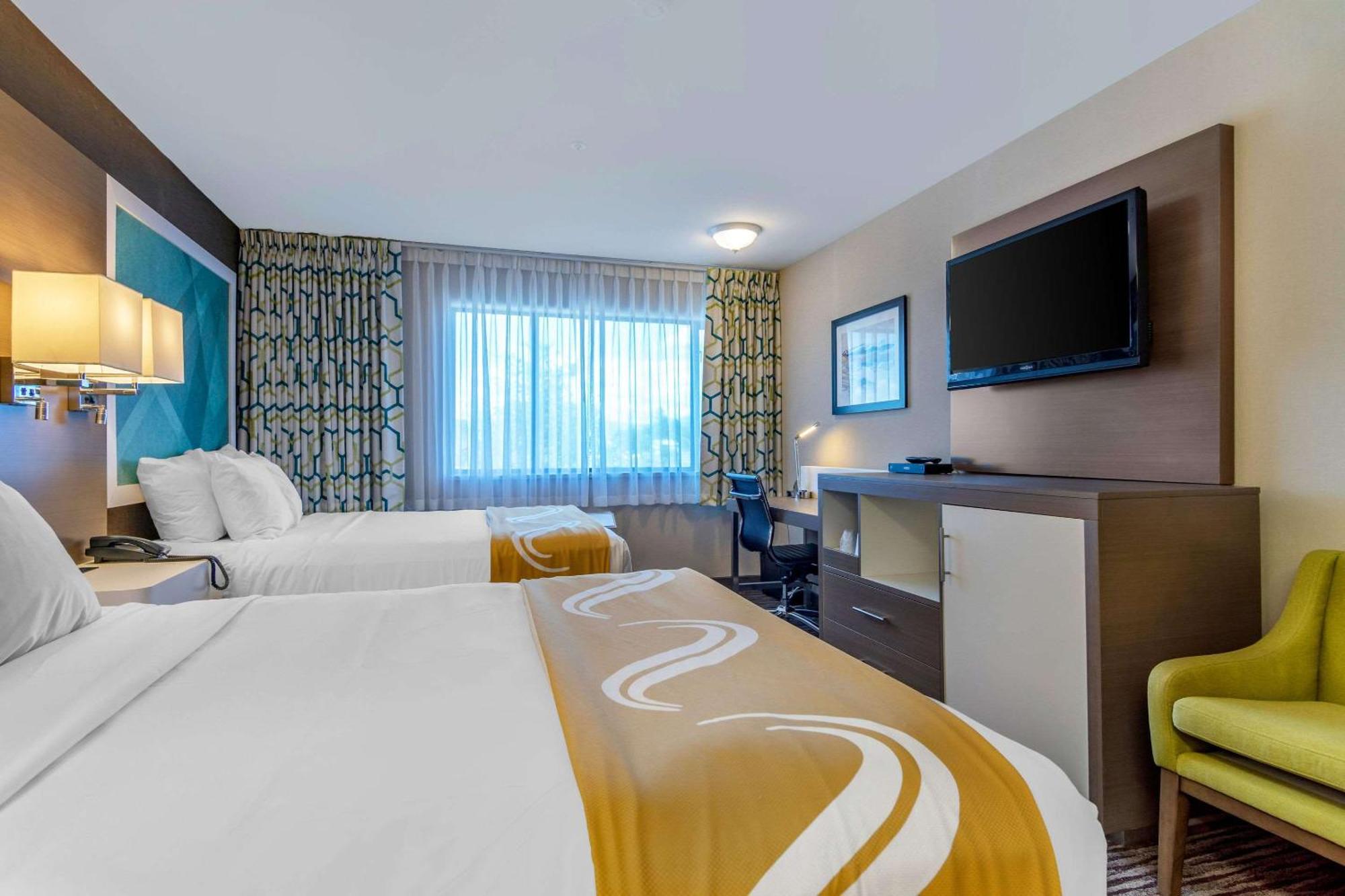 Quality Inn Камлупс Екстериор снимка