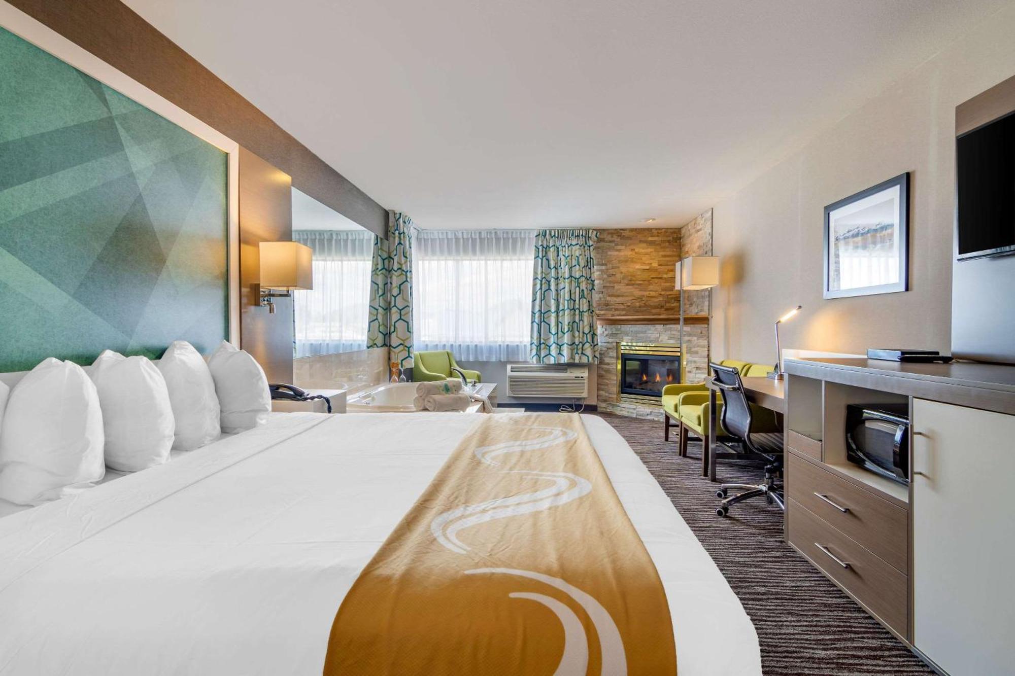 Quality Inn Камлупс Екстериор снимка