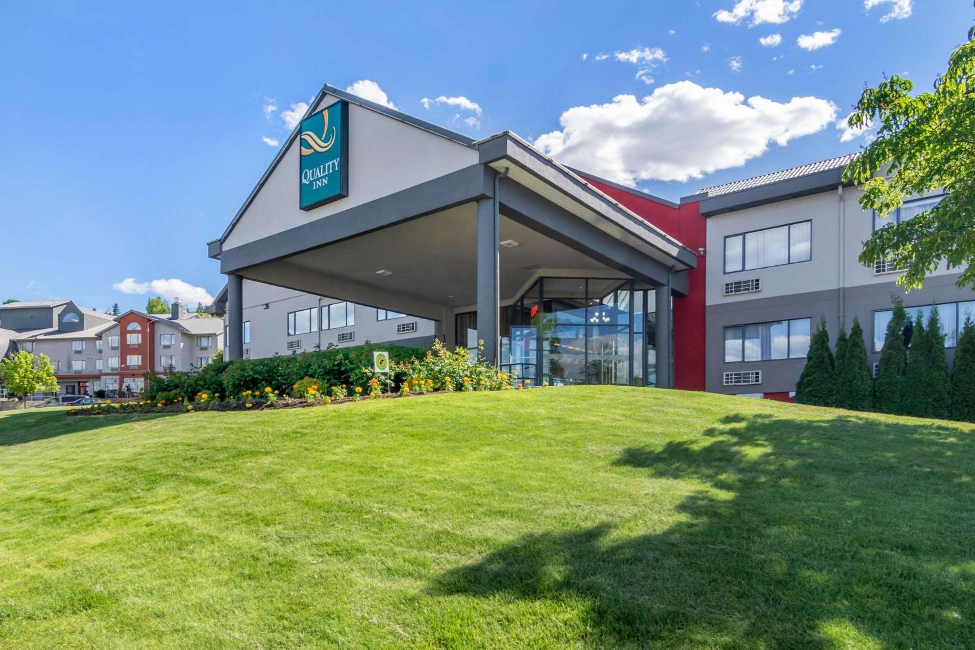 Quality Inn Камлупс Екстериор снимка