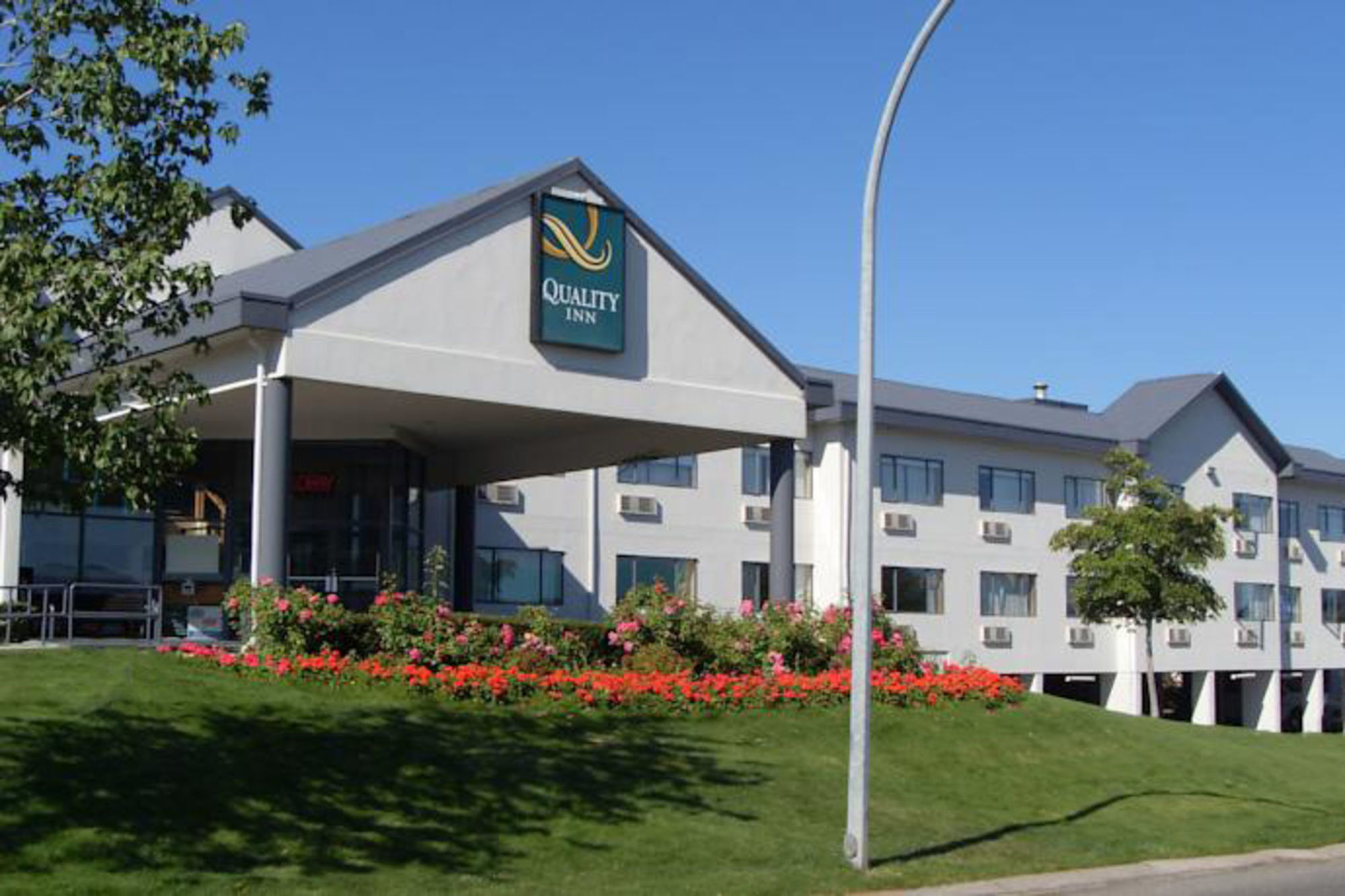 Quality Inn Камлупс Екстериор снимка