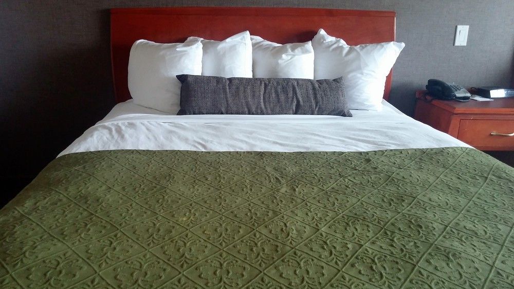 Quality Inn Камлупс Екстериор снимка