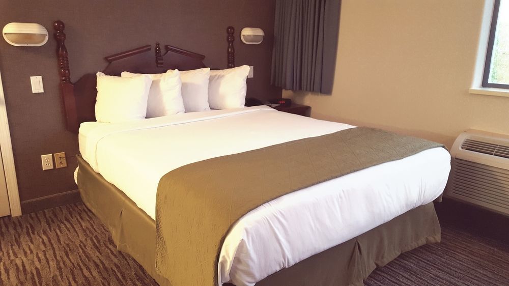 Quality Inn Камлупс Екстериор снимка